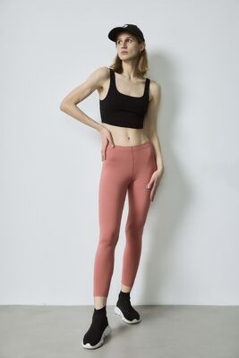Giá tốt Đen Yoga mặc tùy chỉnh Lớp cơ sở 7/8 Leggings đai cao Cắt áo ngực thể thao trực tuyến