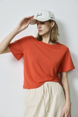 Buen precio Marca personalizada Tops de cultivo básicos Naranja Rojo Cuello de la tripulación Cortado Tee con pantalones en línea